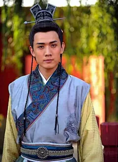 唐服旖旎——影视中的唐代服饰_diaosi年sao的空间_百度空间
