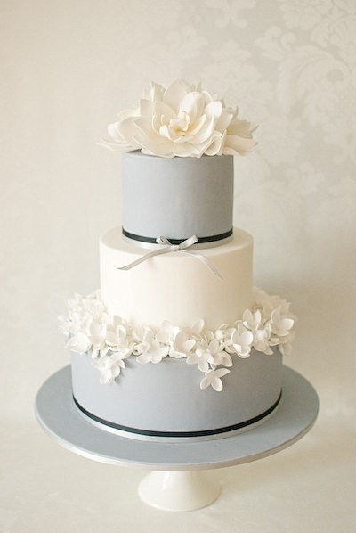 甜蜜的婚礼翻糖蛋糕，独特的造型是最爱