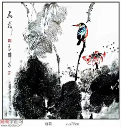 39岁范冰冰与男子出行被偷拍！小腿纤细皮肤白皙，仅用根簪子盘发