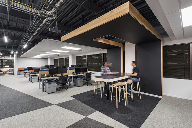 LinkedIn Offices - O...