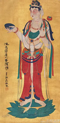 #佛画#【 张大千 《画佛像》 】张大千与佛像绘画的情结，源于他对敦煌佛像的大量临摹与研究，这也成就了他的佛教题材绘画艺术。40年代，张大千自费赴敦煌，耗时三年大量临摹了石窟壁画，使敦煌艺术宝库从此为国人和世界广为瞩目。从此，张大千的画风也为之一变，善用复笔重色，高雅华丽，潇洒磅礴。