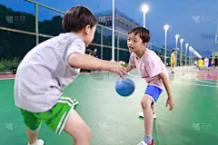 男孩,篮球运动,可爱的,球体,兄弟,运动,球,小学,东亚人,篮球比赛