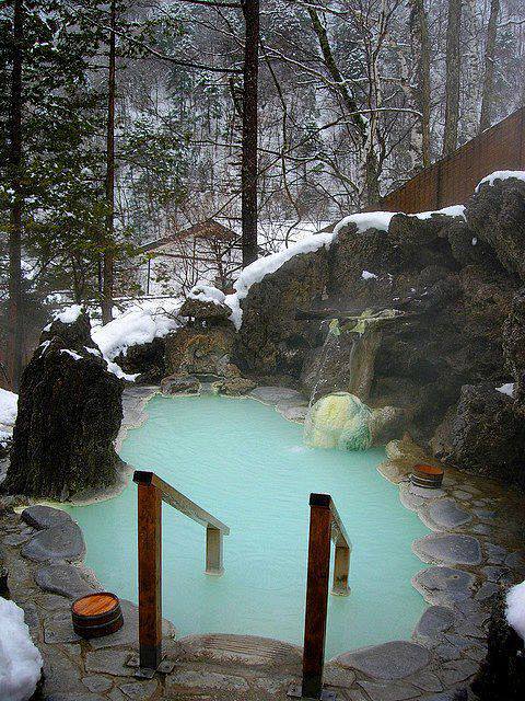 Hot Springs, Shiraho...