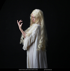 KayaFu采集到【Crimson Peak】腥紅山莊 劇照
