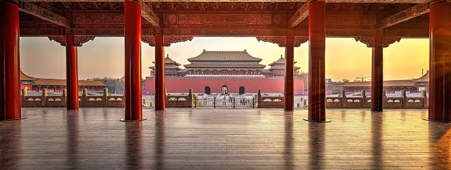 Chinese palace by Ha...