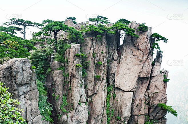 黄山群峰迭起