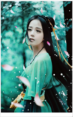 梦易碎i采集到真人--古装美女i