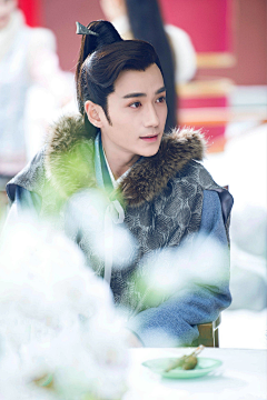 Victoria_Zhou采集到古风男性参考