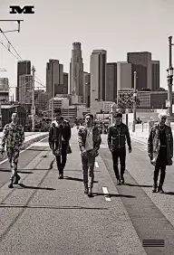 你长那么帅你爸妈知道嘛。