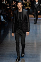 Dolce & Gabbana Fall 2015 Menswear Fashion Show : The complete Dolce & Gabbana Fall 2015 Menswear fashion show now on Vogue Runway.