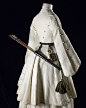 1860年的女弓箭手套装，朴素利落悬箭筒，腰间挂着精致的口袋日记，主要记录射杀目标与纷纷的情欲。 ​​​​