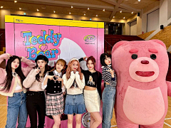 一个记录采集到kpop/内娱/欧美 娱乐类联名/快闪店