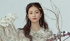 白鹿-真的很白