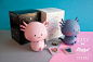 AXOLOTL SET The adorable aquatic monsters. The Axolotl is 6" high, includes padded bag for protection. Set includes: · 1 pink Axolotl · 1 blue-gray...