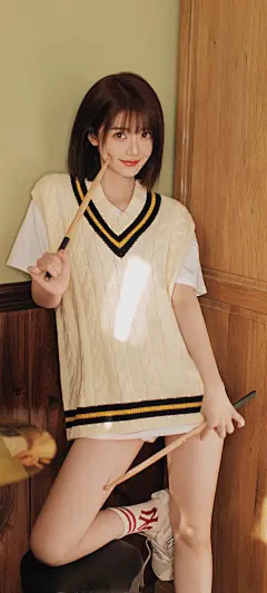 可爱短发美女 好看身材 毛衣 白色衣服长腿美女手机壁纸-美女壁纸-壁纸下载-彼岸桌面