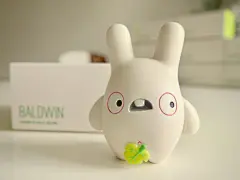 Dolly Oblong — Baldwin (3&quot; resin toy)