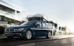 酷炫蓝色款宝马跑车高清桌面壁纸