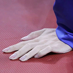 Umganil采集到手，脚，膝盖，身体特写
