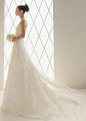 纯白典雅款婚纱衬托好身段  顶级婚纱 
