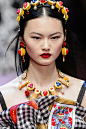 detail-defile-dolce-amp-gabbana-printemps-ete-2018-milan-detail-261.jpg (1795×2700)