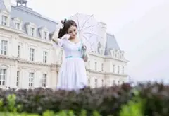 青春活泼美女孟子义桌面高清壁纸