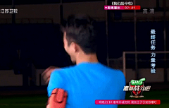 #王凯欢享月##我们战斗吧王凯##王凯kkw# 王凯@王凯kkw 存一组表情包盒盒盒