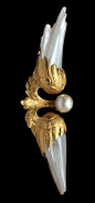 ANTONIN COL, Art Nouveau Winged Brooch, composed of gold and pearl, Marks: Eagle's head 
