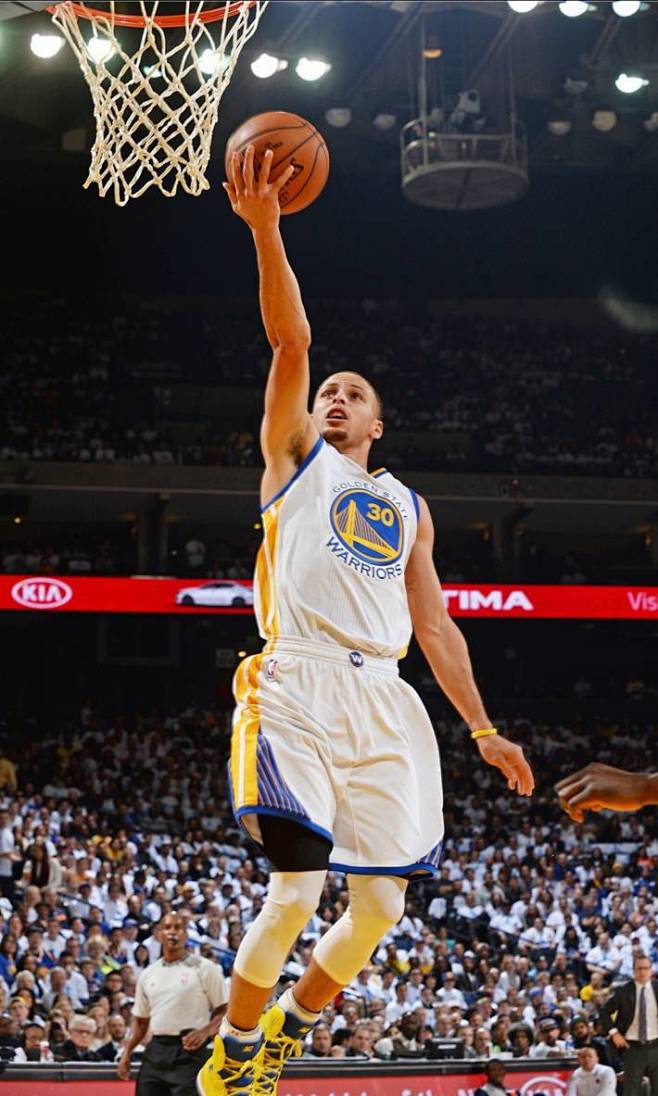 斯蒂芬库里帅气投篮图片