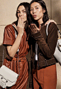 Tod's S/S 2019 Campaign. 春夏大片以“Say it with a Kiss”为主题, 轻松自然的街拍呈现, 两位超模<a class="text-meta meta-mention" href="/uuiftoynit/">@刘雯</a> Vittoria Ceretti搭档演绎, 表姐这季成绩依旧很抢眼, 男模是Gigi的弟弟Anwar Hadid.  摄影: Craig McDean. ​​​​