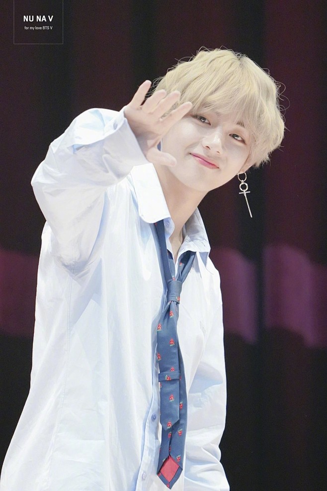 16:48:51bts 防弹少年团写真《明星背景人物》山茶花盛开该采集也在