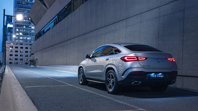 Mercedes-Benz GLE Co...