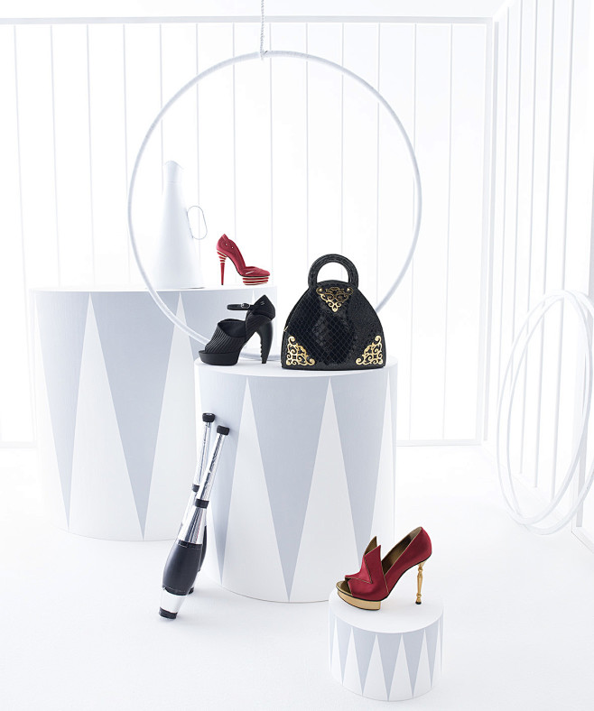 #67 WHITE Circus : E...
