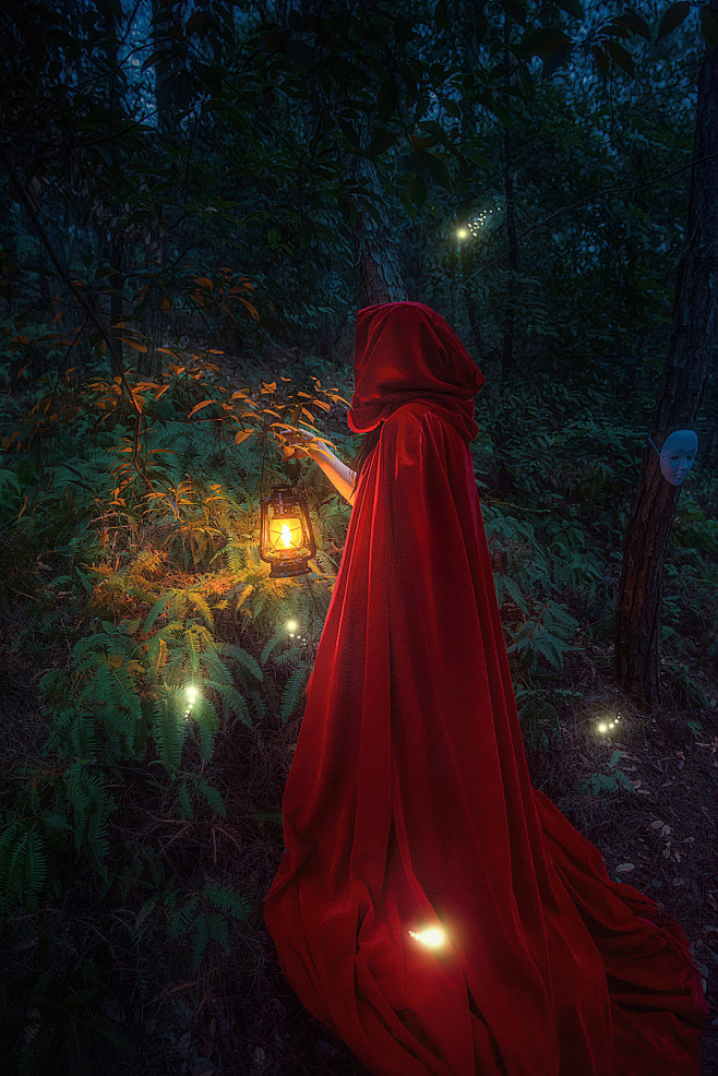 低语森林 赠与小魔女Poppy的童话