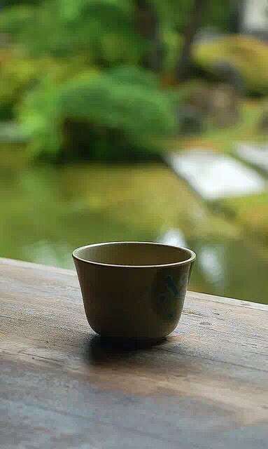 人生如茶，空杯以对，才有喝不完的好茶，才...