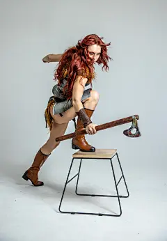 女战士盔甲服饰造型参考素材 人物速写插画影视游戏角色概念设计