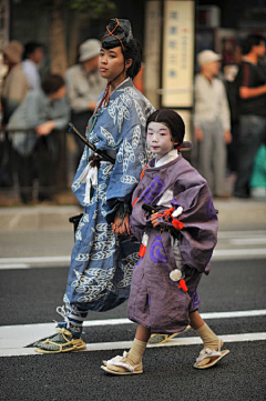 AkaGhost采集到服装中式