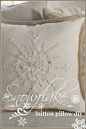 NO- SEW SNOWFLAKE BUTTON PILLOW