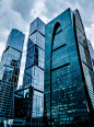 2016 年 9 月 24 日俄罗斯-oscow︰ 业务 centerblue 摩天大楼外观令人敬畏的现代玻璃摩天大楼。办公大楼。现代玻璃轮廓的摩天大楼