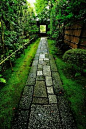 Approach to Daitoku-ji temple, Koto-in, Kyoto, Japan