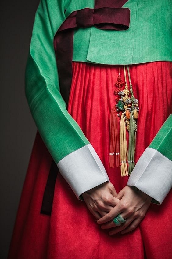 【노리개】韩国传统服装中的女性腰部挂饰，...
