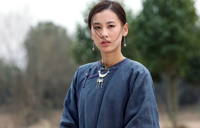 女人如花颜雯