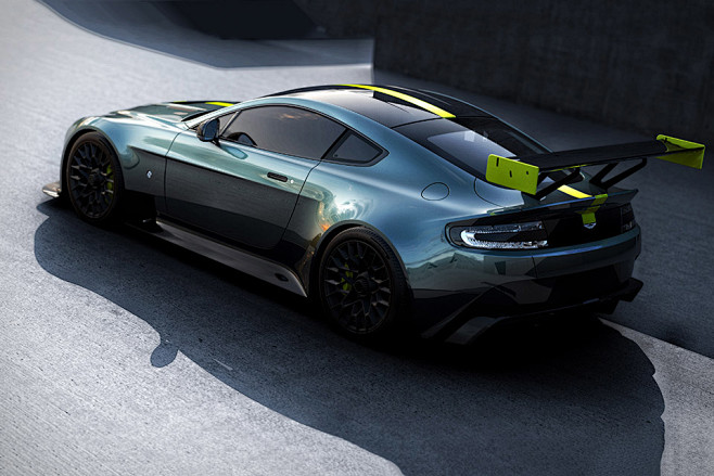 Aston Martin Vantage...