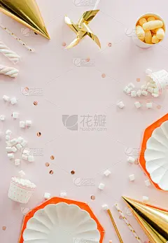 生日访问框架与复制空间为您的文本。贺卡的概念。平躺