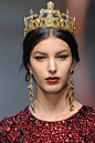 Dolce+Gabbana+Fall+2013+Details+g2Bjn0gyq6Bx.jpg (933×1400)
