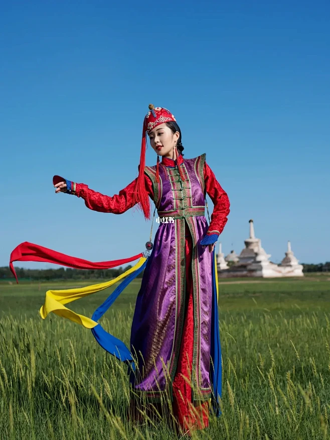 蒙古袍｜蒙古族土尔扈特部夏季女性造型-花瓣网