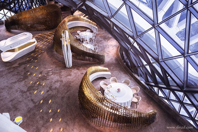 UAP + Zaha Hadid Arc...