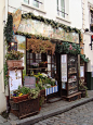 Winding roads and charming store fronts