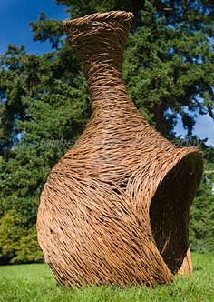 Tom Hare Willow Scul...