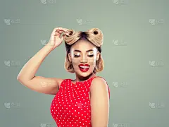 海报女郎非洲情感肖像，复古复古美女。