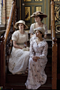 唐顿庄园 第一季 Downton Abbey Season 1
图片类型：工作照 
原图尺寸：2000x3000
